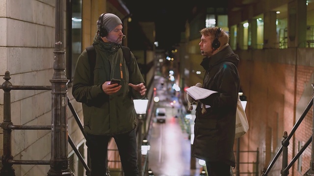 Video Reference: Musician, Human, Microphone, Entertainment, Music, Engineering, Performing arts, Event, Performance art, Darkness