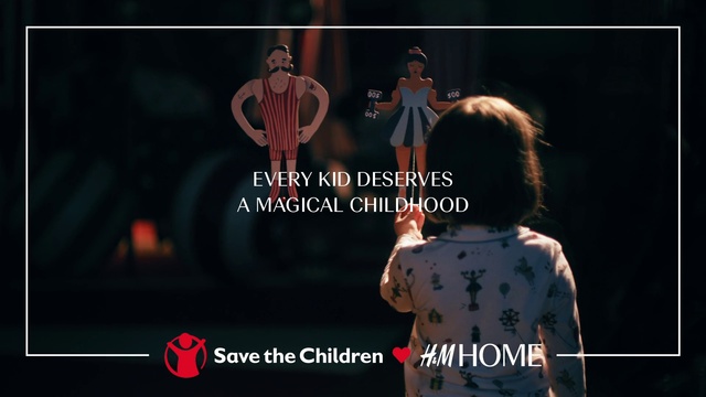 Video Reference: Gesture, Font, Entertainment, Event, Darkness, Photo caption, Flash photography, Fictional character, T-shirt, Animation