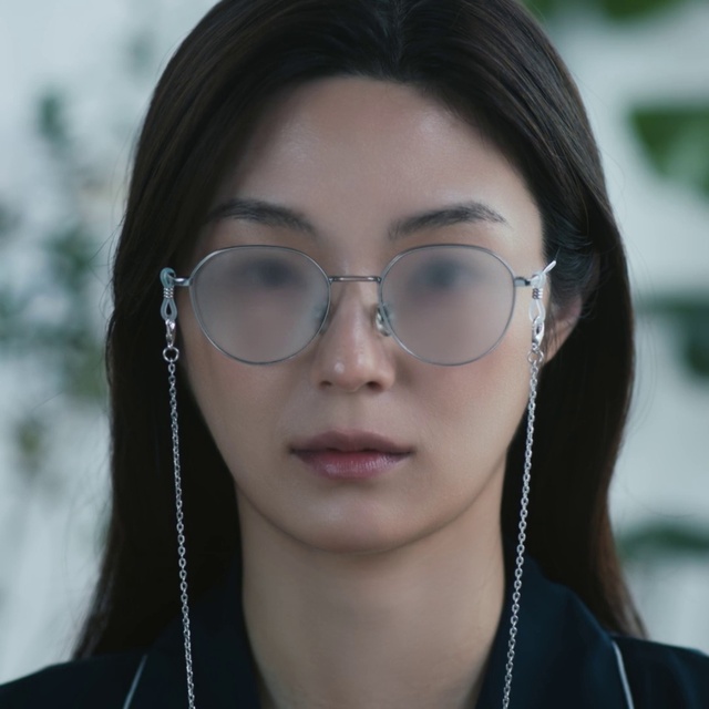 Video Reference: Forehead, Nose, Face, Cheek, Glasses, Skin, Lip, Outerwear, Vision care, Eyebrow