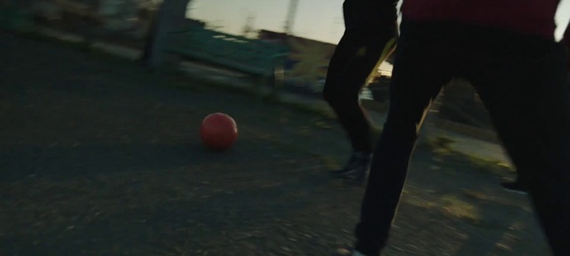 Video Reference: Sports equipment, Football, Ball, Player, Grass, Asphalt, Knee, Fun, Human leg, Ball game