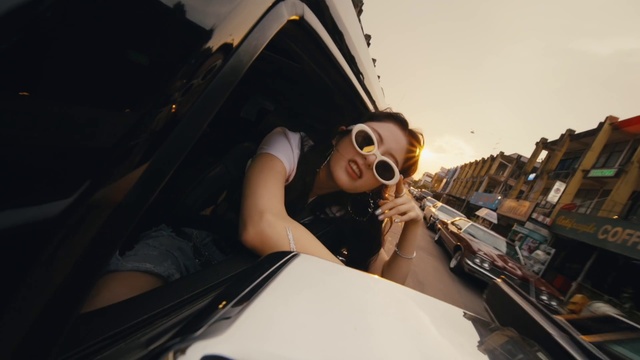 Video Reference: Hood, Vision care, Automotive lighting, Goggles, Motor vehicle, Sky, Automotive design, Sunglasses, Bumper, Eyewear