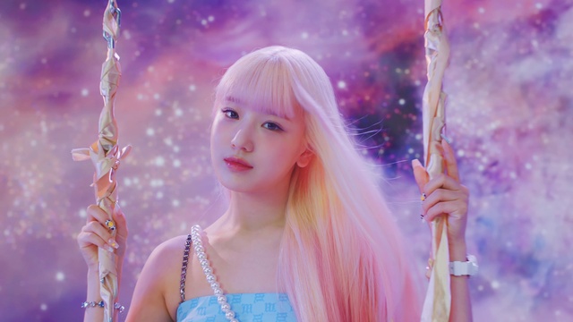 Video Reference: Hairstyle, Photograph, Purple, Happy, Flash photography, Pink, Violet, Eyelash, Magenta, Fun