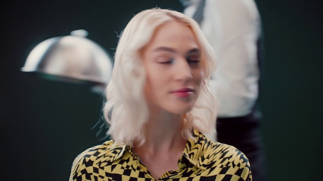 Video Reference: Lip, Chin, Hairstyle, Human, Gesture, Entertainment, Fashion design, Performing arts, Flash photography, Fun