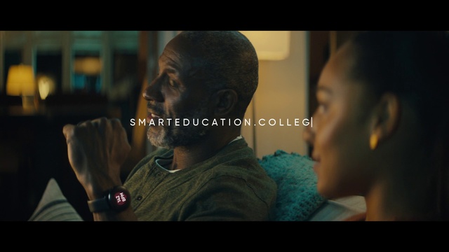 Video Reference: Flash photography, Jaw, Eyelash, Adaptation, Font, Darkness, Event, Photo caption, Movie, Conversation