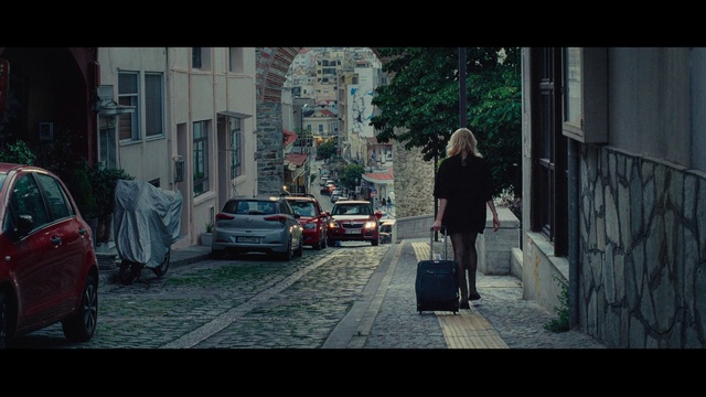 Video Reference: Car, Tire, Vehicle, Building, Automotive lighting, Infrastructure, Road surface, Motor vehicle, Asphalt, Automotive design