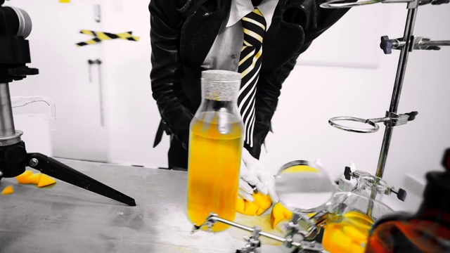 Video Reference: Liquid, Drinkware, Bottle, Product, Yellow, Workwear, Fluid, Orange, Plastic bottle, Glass bottle