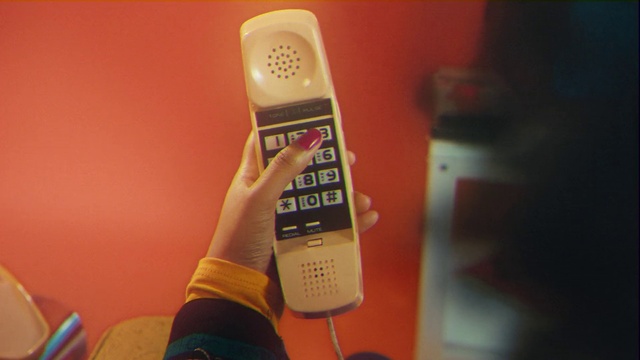 Video Reference: Communication Device, Gadget, Telephony, Finger, Audio equipment, Corded phone, Telephone, Mobile phone, Machine, Room