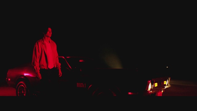 Video Reference: Microphone, Automotive lighting, Entertainment, Automotive design, Electricity, Performing arts, Tire, Wheel, Artist, Music