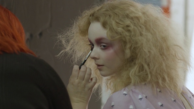 Video Reference: Nose, Hair, Cheek, Skin, Lip, Chin, Eyebrow, Shoulder, Eyelash, Mouth