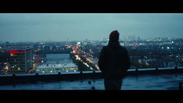 Video Reference: Sky, Building, Human body, Water, Dusk, Tower block, Horizon, Travel, City, Cityscape