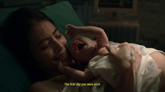 Video Reference: Hand, Eyebrow, Mouth, Eyelash, Flash photography, Jaw, Gesture, Happy, Finger, Comfort