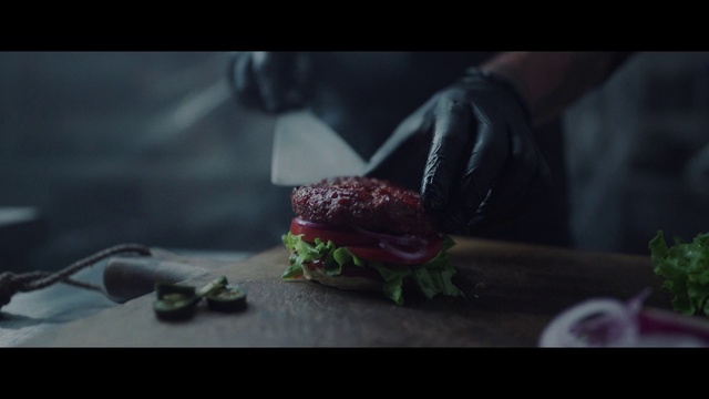 Video Reference: Plant, Petal, Amphibian, Darkness, Terrestrial animal, Recipe, Carmine, Macro photography, Frog, Nail