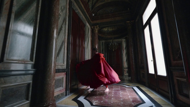 Video Reference: Textile, Interior design, Architecture, Wood, Floor, Flooring, Tints and shades, Symmetry, Darkness, Glass