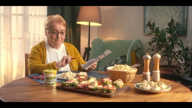 Video Reference: Table, Tableware, Food, Furniture, Plant, Lighting, Plate, Lamp, Candle, Cuisine