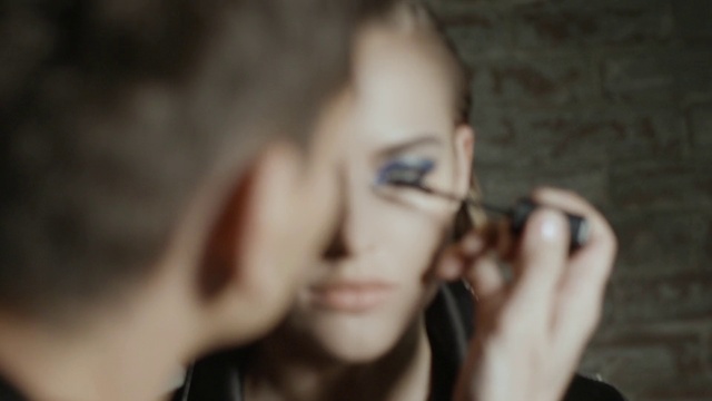 Video Reference: Nose, Glasses, Lip, Hand, Vision care, Eyelash, Sunglasses, Ear, Smile, Human body