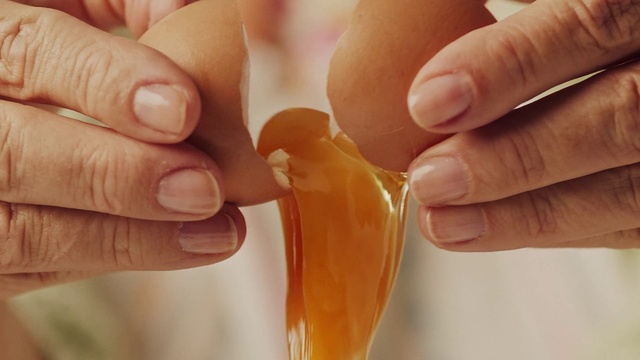 Video Reference: Hand, Fluid, Amber, Orange, Gesture, Finger, Liquid, Thumb, Nail, Close-up