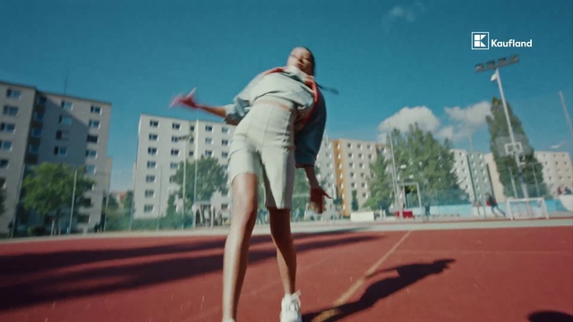 Video Reference: Sky, Leg, Knee, Thigh, Happy, Leisure, Sneakers, Recreation, Sportswear, Sports