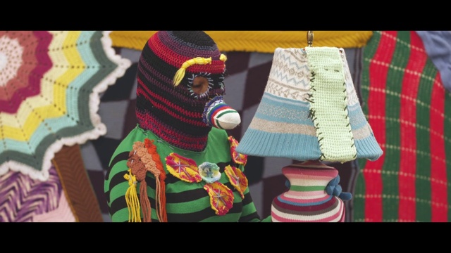 Video Reference: Tartan, Textile, Headgear, Art, Pattern, Plaid, Magenta, Woolen, Rectangle, Wool