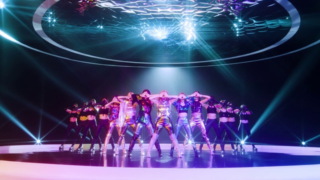 Video Reference: Blue, Light, Purple, Green, Entertainment, Lighting, Concert, Visual effect lighting, Performing arts, Stage