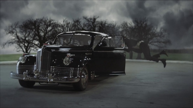 Video Reference: Tire, Land vehicle, Car, Wheel, Vehicle, Vehicle registration plate, Grille, Automotive lighting, Motor vehicle, Hood