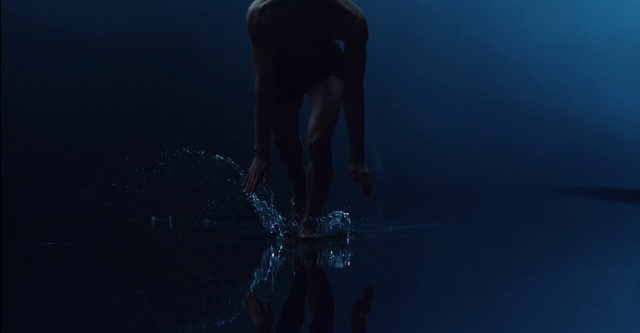 Video Reference: Flash photography, Underwater, Knee, Thigh, Electric blue, Human leg, Recreation, Cg artwork, Darkness, Personal protective equipment