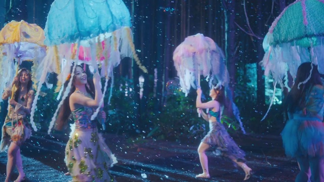 Video Reference: Plant, World, Purple, Dance, Entertainment, Fashion, Performing arts, Pink, Leisure, Stage