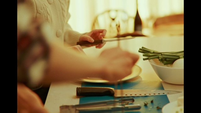 Video Reference: Gesture, Finger, Kitchen utensil, Wood, Dishware, Tableware, Recipe, Kitchen, Cooking, Font