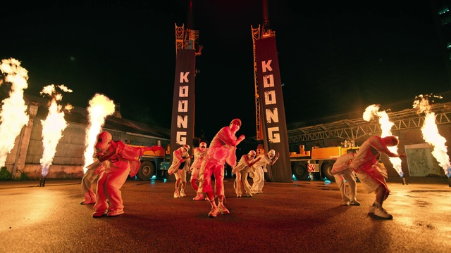 Video Reference: Dance, Performing arts, Entertainment, Performance art, Fun, Musical instrument, Event, Choreography, Stage, Art