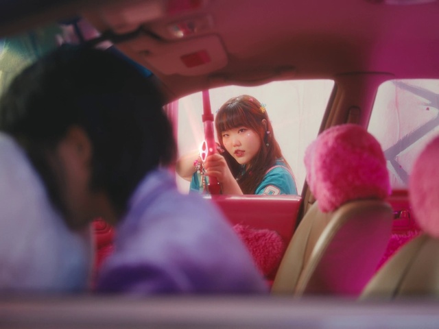 Video Reference: Car, Vehicle, Motor vehicle, Automotive design, Automotive mirror, Happy, Steering wheel, Vehicle door, Tints and shades, Eyewear