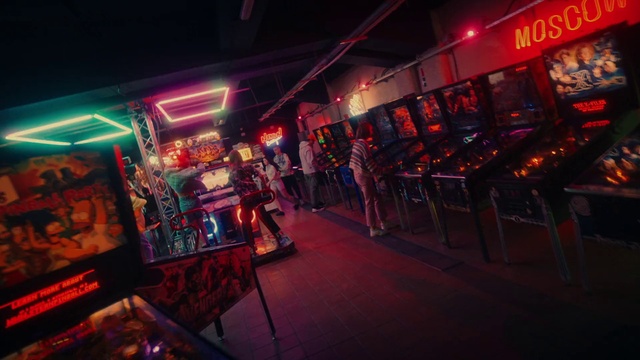 Video Reference: Purple, Entertainment, Music, Visual effect lighting, Magenta, Fun, Music venue, Technology, Leisure, Event