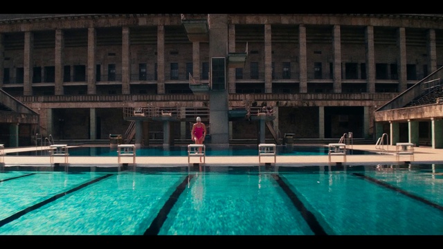 Video Reference: Water, Building, Swimming pool, Window, Azure, Rectangle, Body of water, Leisure, Aqua, Composite material