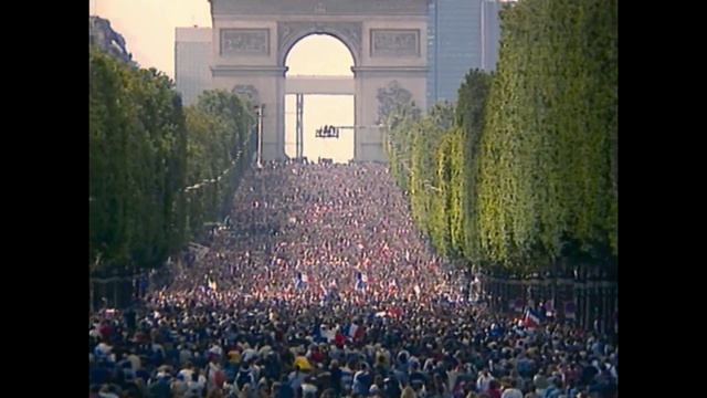 Video Reference: Light, World, Building, Tree, Entertainment, Concert, City, Crowd, Leisure, Event