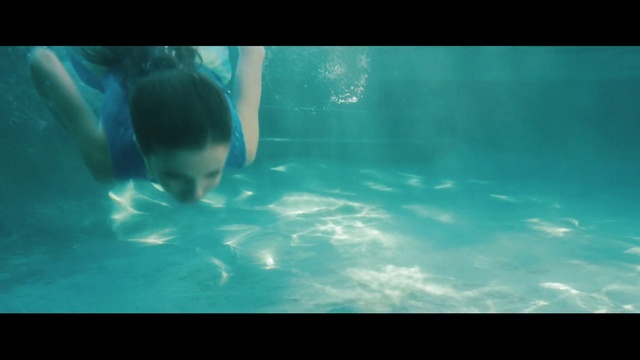 Video Reference: Water, Azure, Underwater, Aqua, Leisure, Recreation, Marine biology, Electric blue, Fin, Lake