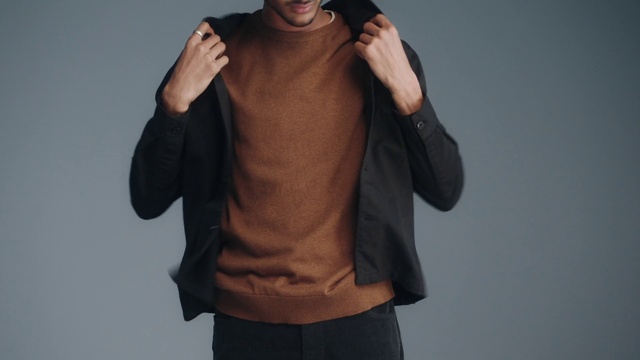 Video Reference: Joint, Hand, Outerwear, Shoulder, Vision care, Dress shirt, Neck, Jaw, Sleeve, Flash photography