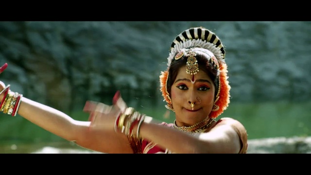 Video Reference: Flash photography, Dance, Happy, Eyelash, Performing arts, Entertainment, Headpiece, Jewellery, Event, Performance art