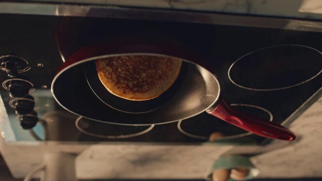 Video Reference: Kitchen appliance, Kitchen utensil, Eyewear, Cookware and bakeware, Serveware, Wood, Automotive lighting, Gas, Tints and shades, Art