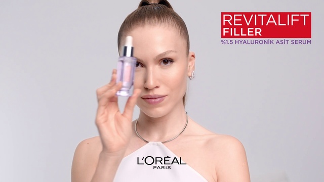 Video Reference: Hair, Forehead, Cheek, Skin, Lip, Chin, Beauty salon, Hand, Hairstyle, Eyebrow