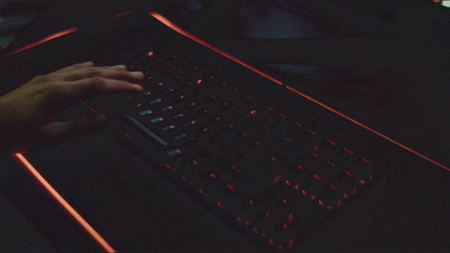 Video Reference: Computer, Personal computer, Laptop, Input device, Netbook, Space bar, Peripheral, Musical instrument accessory, Audio equipment, Computer keyboard