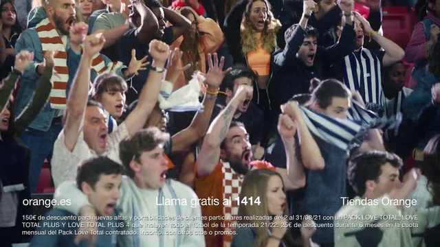 Video Reference: Photograph, Celebrating, Gesture, Fan, Crowd, Event, Hat, Happy, T-shirt, Leisure