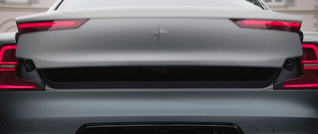 Video Reference: Automotive tail & brake light, Car, Vehicle, Motor vehicle, Automotive lighting, Automotive tire, Grille, Hood, Automotive design, Bumper