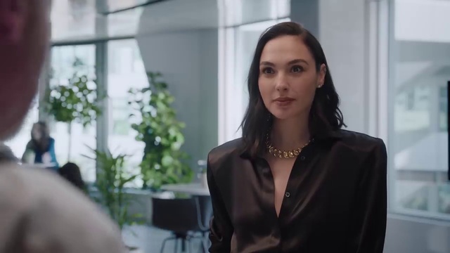 Video Reference: Plant, Sleeve, Blazer, Formal wear, Event, White-collar worker, Jewellery, Fashion design, Houseplant, Electric blue