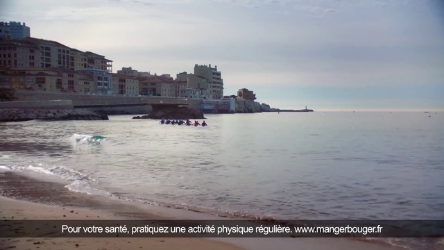 Video Reference: Water, Cloud, Sky, Water resources, Building, Beach, Coastal and oceanic landforms, Lake, City, Waterway