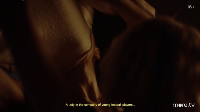 Video Reference: Human body, Flash photography, Eyelash, Gesture, Thigh, Knee, Elbow, Chest, Wrist, Waist