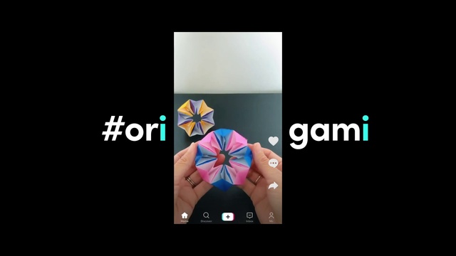 Video Reference: Art, Font, Electric blue, Symmetry, Software, Rectangle, Magenta, Circle, Display device, Symbol
