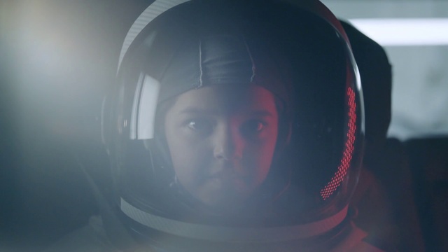 Video Reference: Helmet, Eyebrow, Automotive lighting, Flash photography, Eyelash, Sports gear, Lens flare, Black hair, Personal protective equipment, Recreation