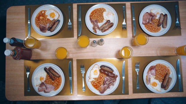 Video Reference: Food, Tableware, Dishware, Ingredient, Plate, Recipe, Table, Fork, Cuisine, Pasta