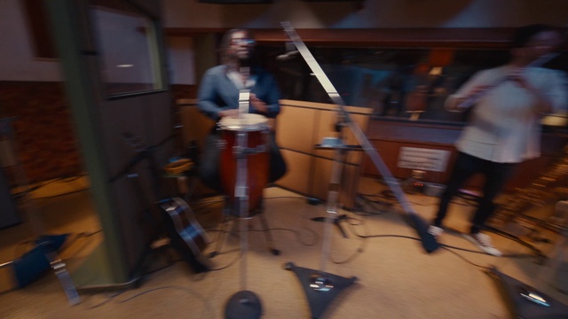 Video Reference: Musical instrument, Microphone, Musician, String instrument, Musical instrument accessory, Percussion, Electronic instrument, Music, Microphone stand, Audio equipment