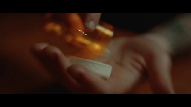 Video Reference: Cloud, Gesture, Wood, Thumb, Font, Nail, Wrist, Human leg, Jewellery, Heat