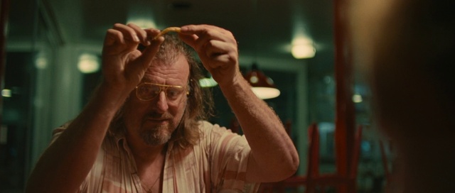 Video Reference: Glasses, Hand, Vision care, Jaw, Ear, Gesture, Beard, Thumb, Finger, Fun