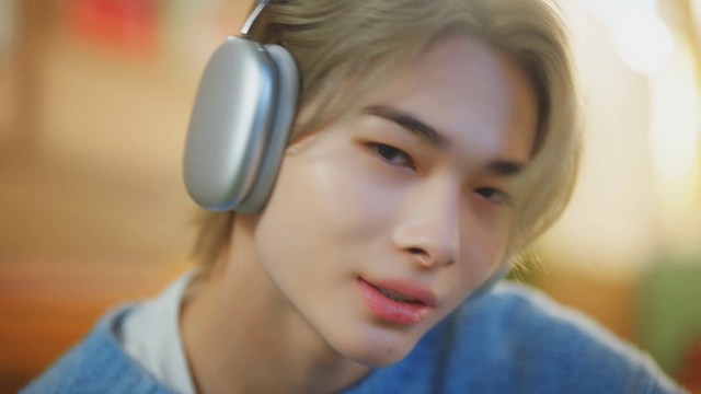 Video Reference: Nose, Hearing, Ear, Eyelash, Audio equipment, Peripheral, Gadget, Happy, Headphones, Close-up